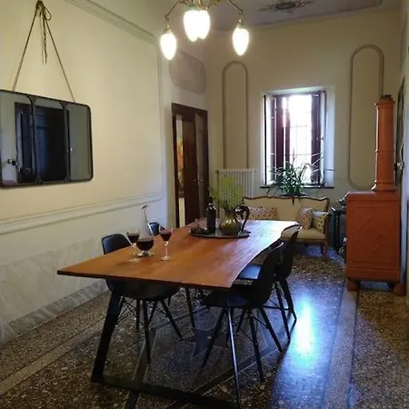 Apartment Palazzo Policreti Negrelli *