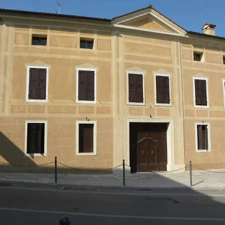 Palazzo Policreti Negrelli Apartment